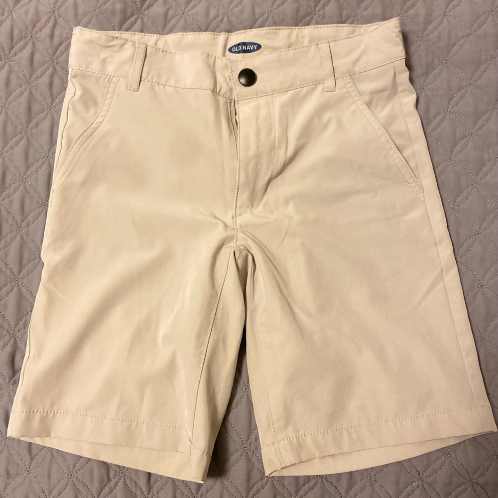 Old Navy Boys size 8 shorts. NWOT super soft